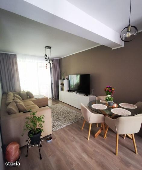 Casă cu 4 camere cu Teren 50 Mp în Central