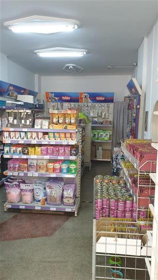 Spațiu comercial, de 50 mp, în Apollo