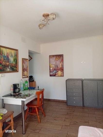 Vanzare apartament 3 camere - 1