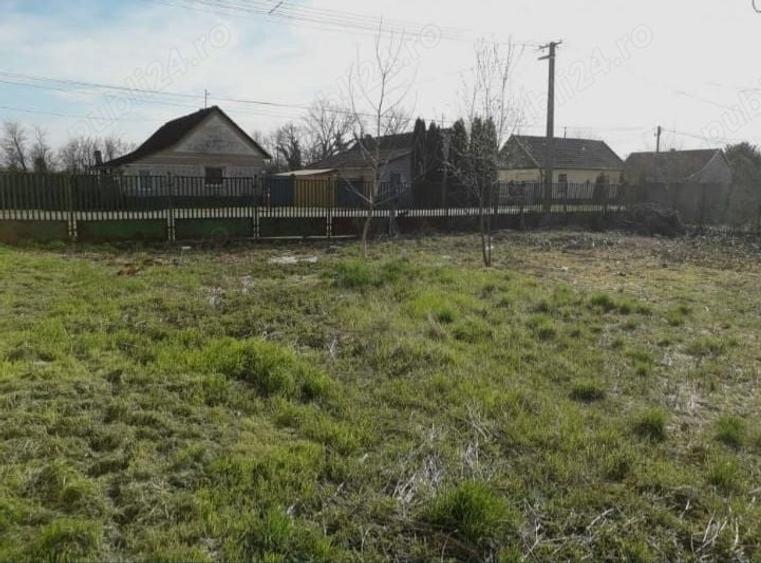 Teren de 1290 mp, în Turnu