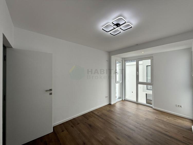 Duplex cu 4 camere cu Canalizare în Tunari