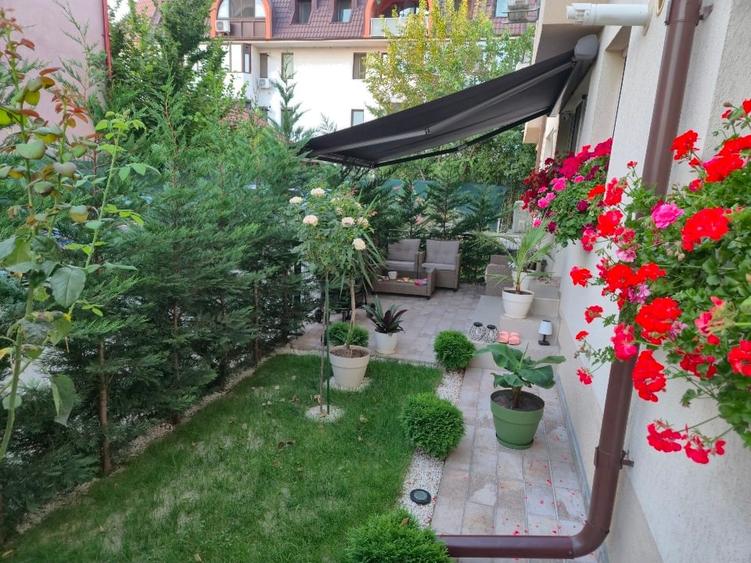 Apartament cu 2 camere decomandat, mobilat în Central