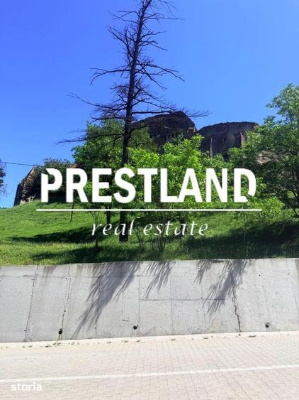 Casă cu 4 camere cu Teren 2424 Mp în Slimnic