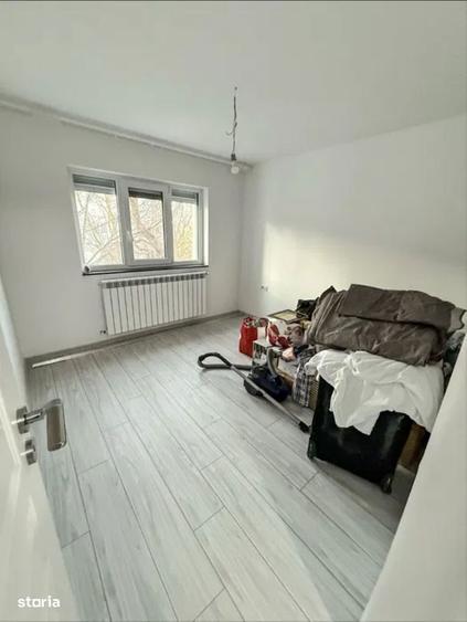 Apartament cu 2 camere decomandat în Micro 17