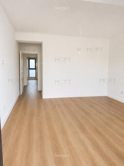 Casă individuală cu 8 camere cu Canalizare în Domenii