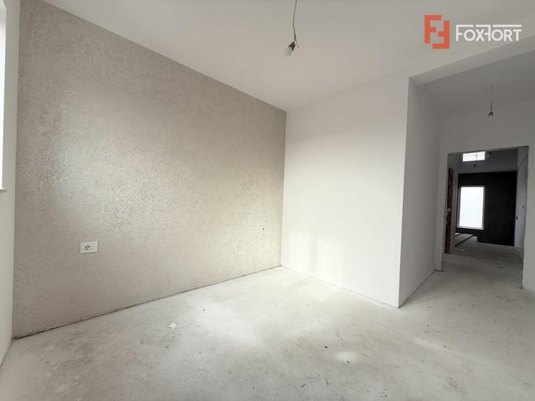 Duplex cu 4 camere cu Teren 292 Mp în Săcălaz