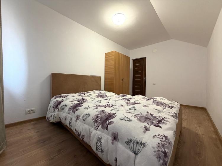 Duplex cu 5 camere cu Teren 380 Mp în Chișoda