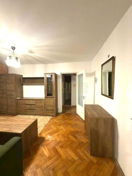 Apartament cu 2 camere semidecomandat, mobilat în Olimpia-Stadion