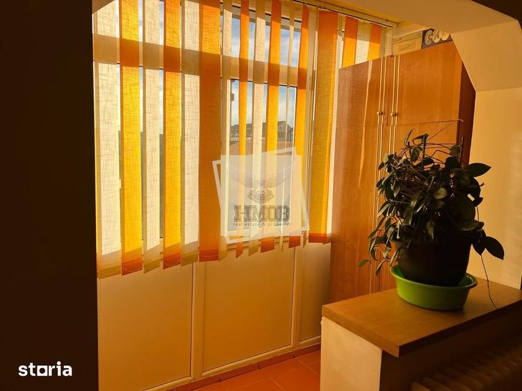 Apartament cu 3 camere decomandat în Vasile Aaron
