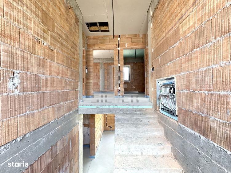 Casa in curs de construire/Teren 450 mp/VANZARE PF. - 10
