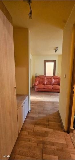 Casă cu 4 camere cu Teren 1000 Mp în Central