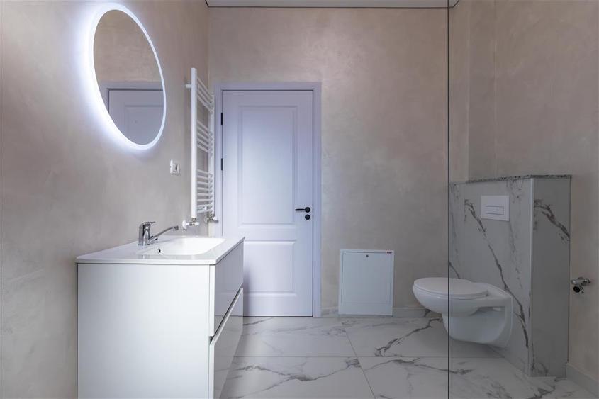 Casă individuală cu 3 camere cu Teren 385 Mp în Central