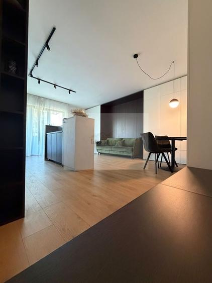 Apartament cu 2 camere semidecomandat, mobilat în Semicentral