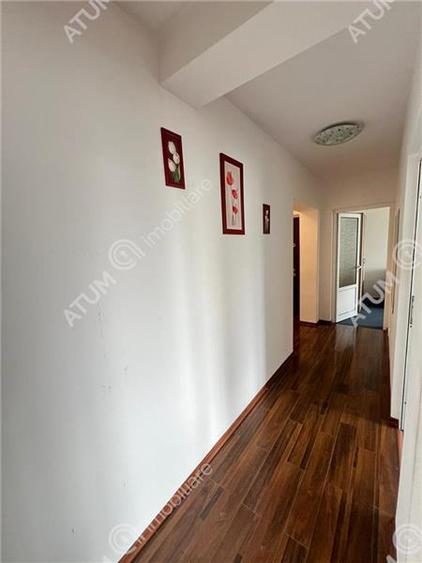 Apartament cu 3 camere decomandat, mobilat în Mihai Viteazul