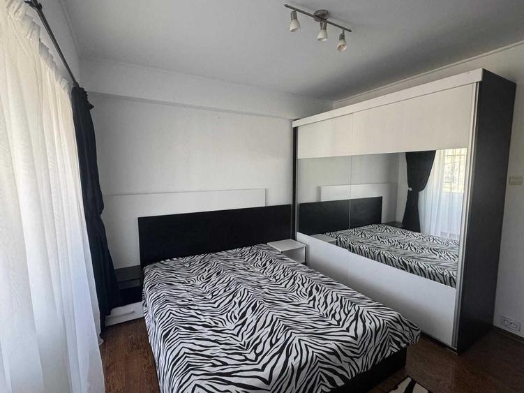 Apartament cu 3 camere decomandat în Paltiniș