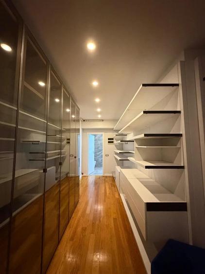 Apartament cu 4 camere decomandat în Floreasca