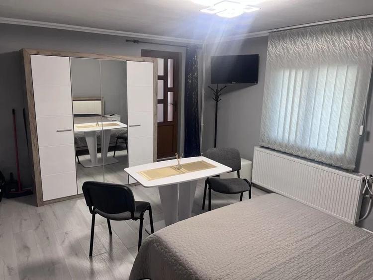 Garsonieră semidecomandată, mobilată în Mărăști