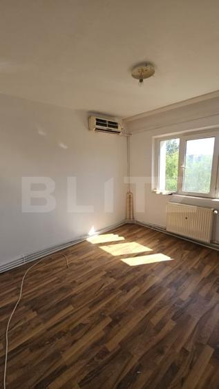 Apartament cu 3 camere decomandat, mobilat în Țiglina 3