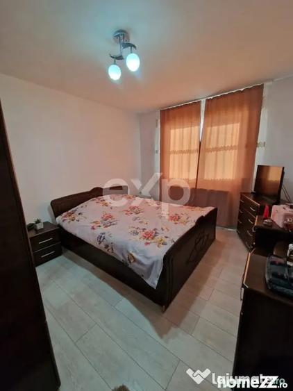 Apartament cu 2 camere decomandat în Micro 6