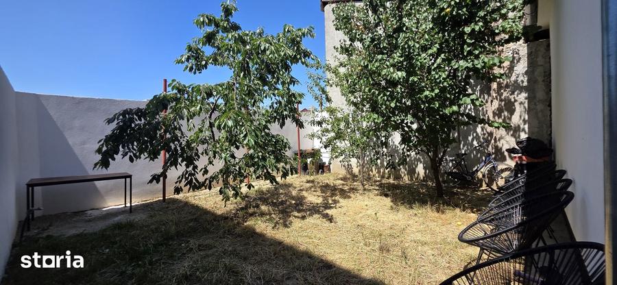 Casă cu 3 camere cu Teren 224 Mp în Central