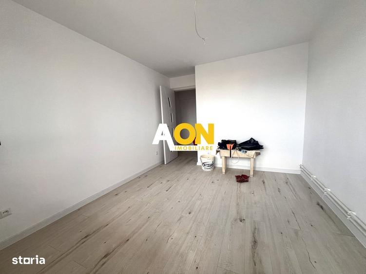 Apartament cu 4 camere decomandat în Cetate