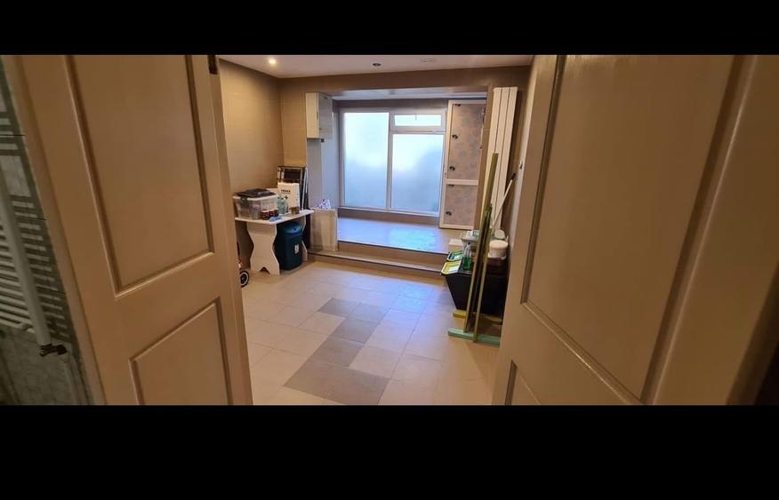 Apartament cu 3 camere decomandat în Calea Galați