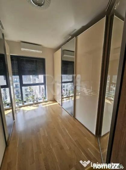 Apartament cu 3 camere decomandat în Domenii