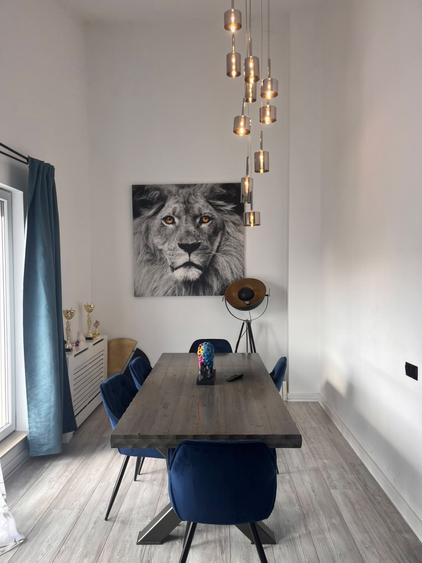Apartament cu 4 camere decomandat, mobilat în Băneasa