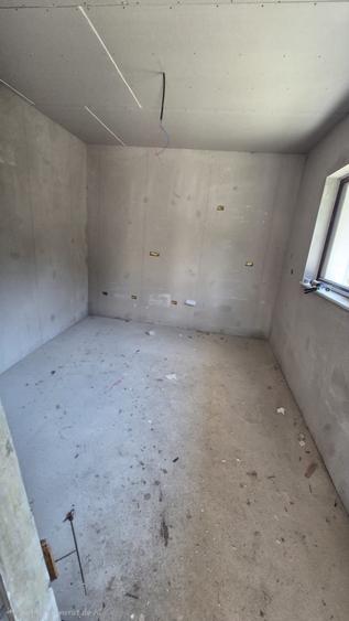Casă individuală cu 3 camere cu Teren 300 Mp în Micești