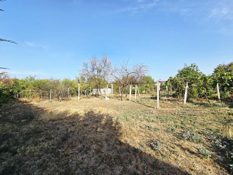 Casă individuală cu 3 camere cu Canalizare în Bujac