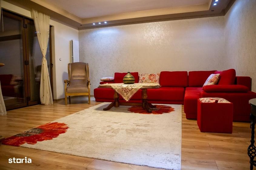 Casă cu 4 camere în Sânnicoară
