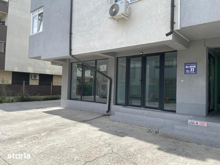 Spațiu comercial, de 50 mp, în Central