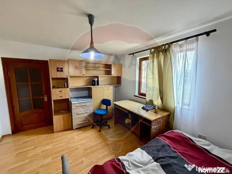 Casă cu 4 camere cu Teren 873 Mp în Vânători