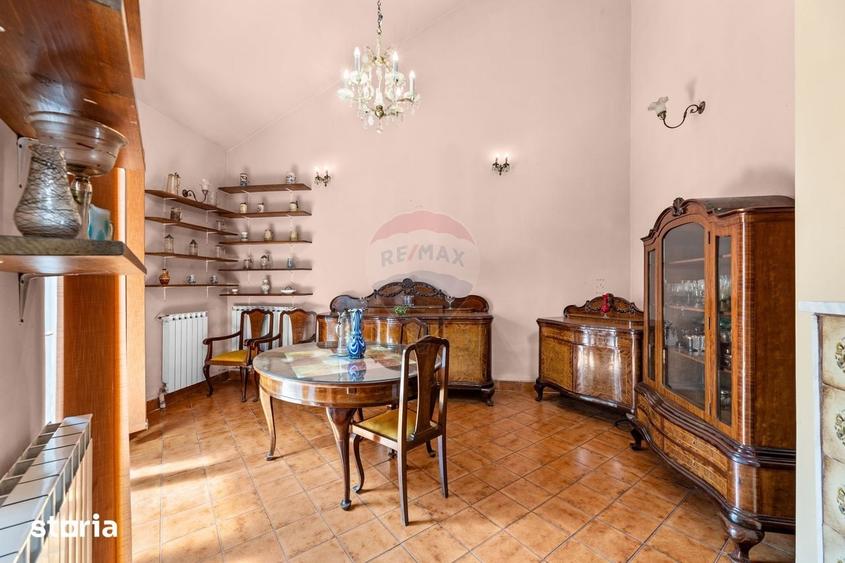Casă cu 3 camere cu Teren 320 Mp în Central