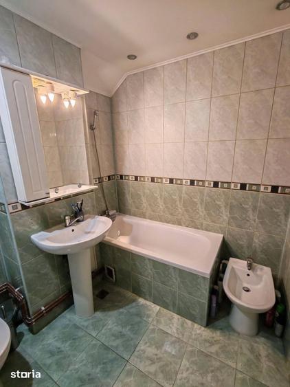 Apartament cu 4 camere în Ultracentral