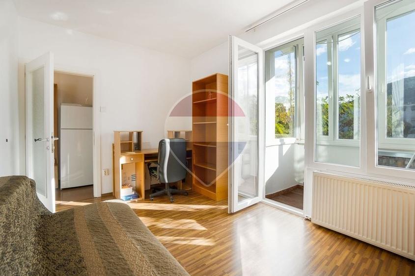 Apartament cu 2 camere decomandat în Centrul Civic