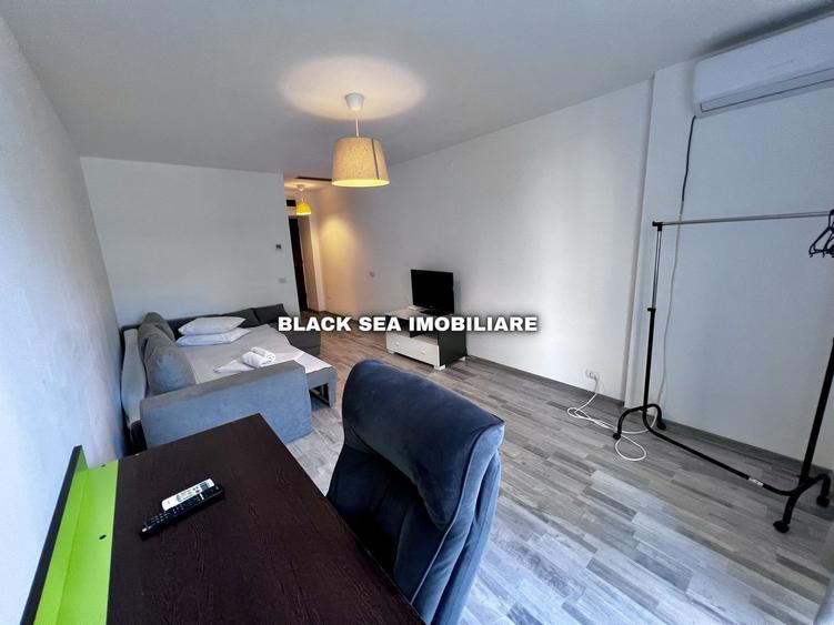 Apartament cu 2 camere decomandat, mobilat în Sat Vacanță