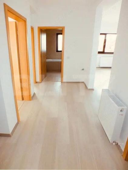 Apartament cu 2 camere decomandat, mobilat în Sânpetru