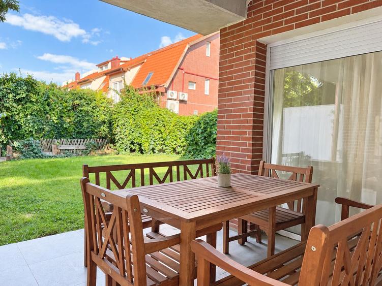 Duplex cu 7 camere cu Piscina în Pipera