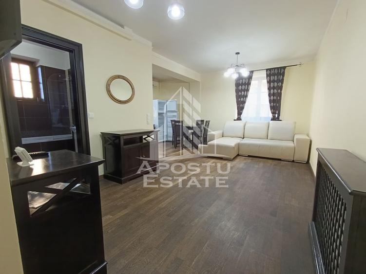 Apartament cu 2 camere semidecomandat în Ronaț