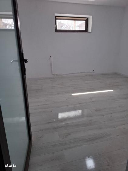 Apartament cu 4 camere decomandat în Mangalia