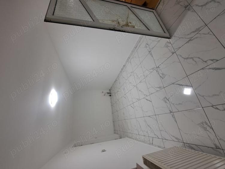 Casă cu 5 camere cu Teren 1200 Mp în Păcurari