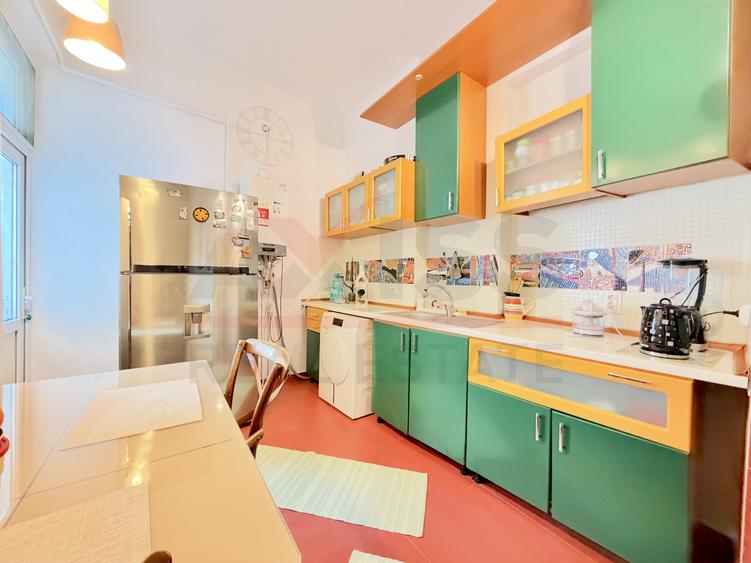 Apartament cu 3 camere decomandat, mobilat în Peninsula