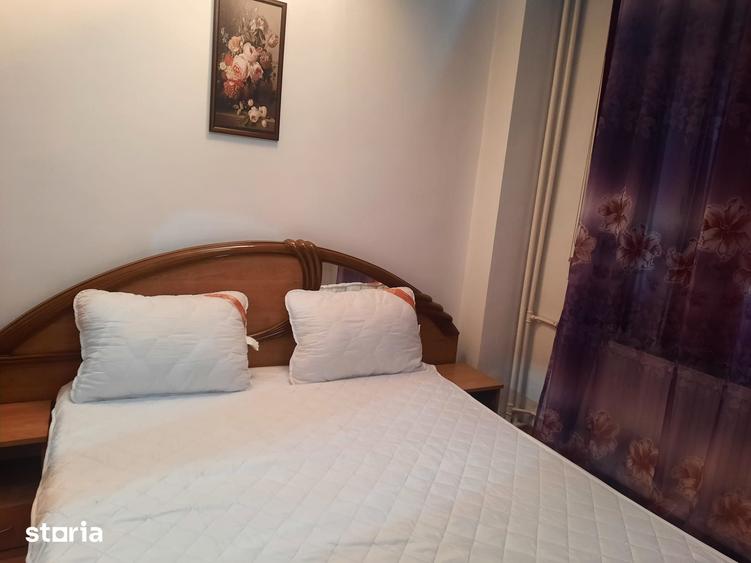 Apartament cu 2 camere decomandat în Tei