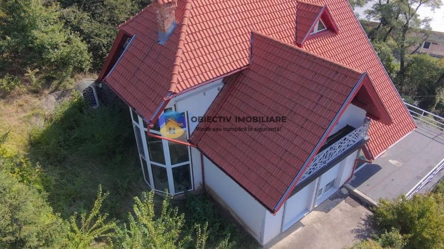 Casă individuală cu 6 camere cu Canalizare în Sărata