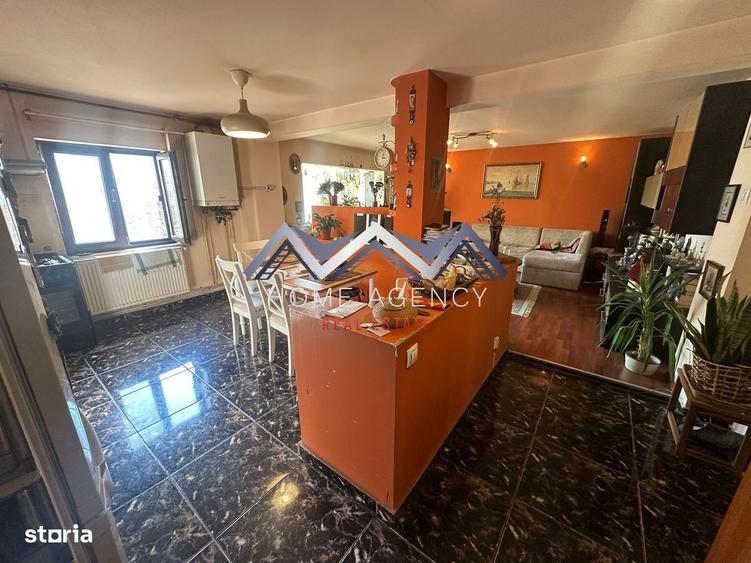 Apartament cu 4 camere decomandat în Ultracentral