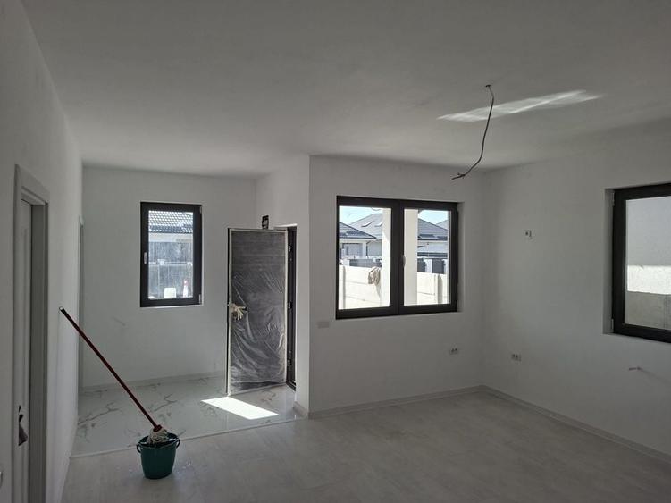 Casa noua ,moderna,pe parter confort ,liniste si spatiu perfect !! - 6