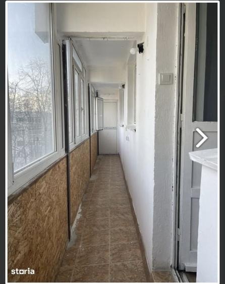 Apartament cu 3 camere decomandat în Drumul Taberei
