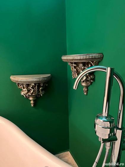 Apartament cu 4 camere semidecomandat în Ultracentral