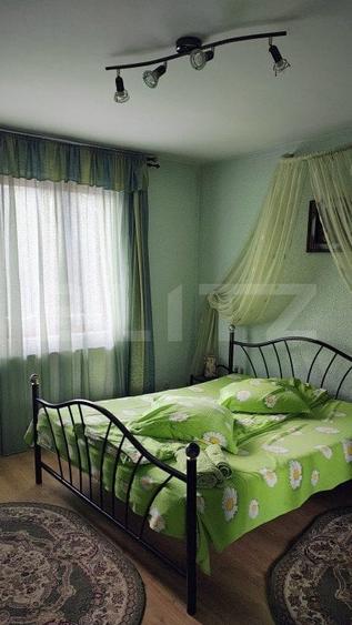Casă individuală cu 8 camere cu Canalizare în Predeal